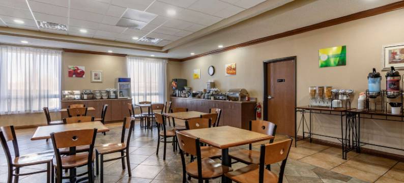 鲁格波特 - 欧文斯伯勒北部品质酒店客栈及套房(Quality Inn & Suites Rockport - Owensboro North)图片