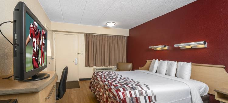 红顶酒店-路易斯威尔博览会机场(Red Roof Inn Louisville Expo Airport)图片