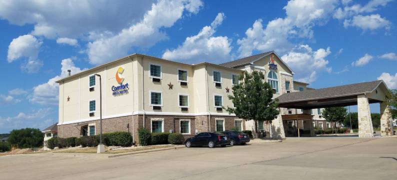 舒适酒店及套房盖茨维尔(Comfort Inn & Suites Gatesville Near Fort Cavazos)图片