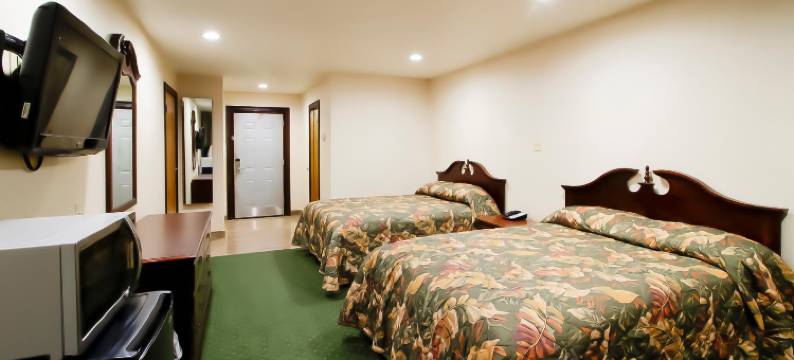 锡尔斯比OYO松林酒店及套房(OYO Pinewood Inn & Suites Silsbee)图片