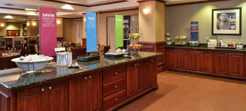 希尔顿欢朋酒店-哈里森(Hampton Inn Harrison)图片