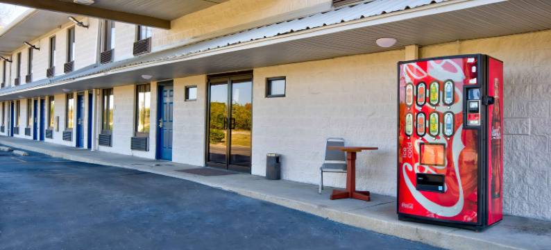 杰弗逊维尔城6号汽车旅馆-路易斯维尔(Motel 6 Jeffersonville, in - Louisville)图片