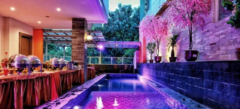 Pose in Solo by Wstay图片