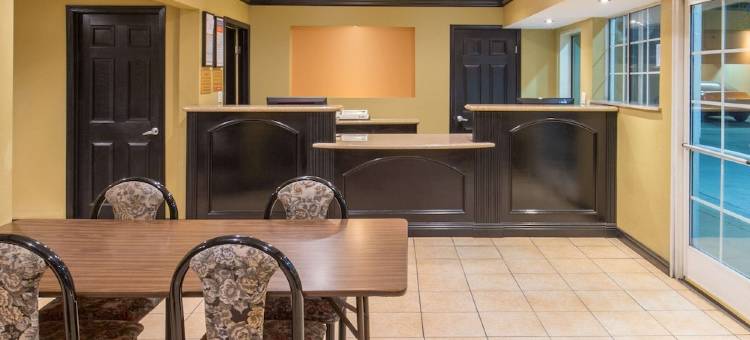 安大略华美达酒店(Ramada by Wyndham Ontario)图片