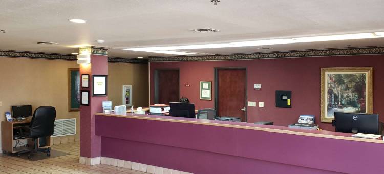 美国Travelodge by Wyndham旅馆及套房酒店(Travelodge by Wyndham Carlsbad NM)图片