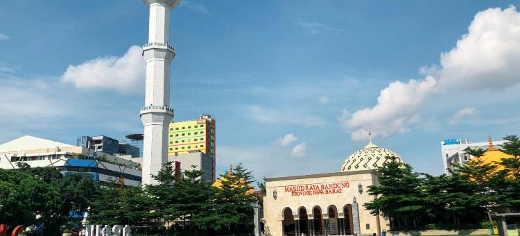 红利文阿帕特曼梅卡尔旺宜广场-阿古斯1号A座(RedLiving Apartemen Mekarwangi Square - Agus 1 Tower A)图片