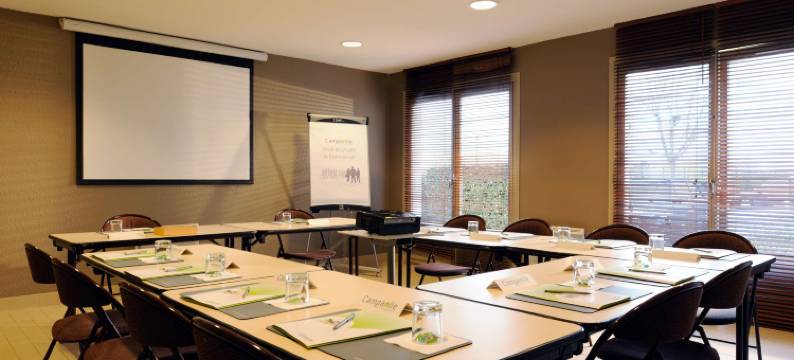 蒂耶里堡康铂酒店(Campanile Chateau Thierry)图片