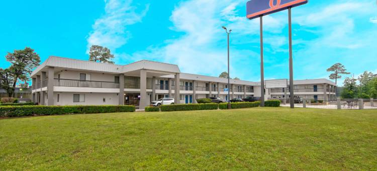 德克萨斯州特克萨卡纳的Motel 6(Motel 6 Texarkana, TX)图片