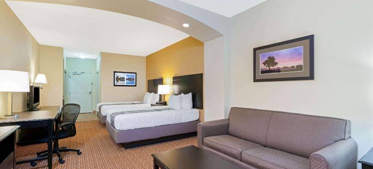 斯蒂尔沃特大学区拉昆塔温德姆套房酒店(La Quinta Inn & Suites by Wyndham Stillwater-University Area)图片