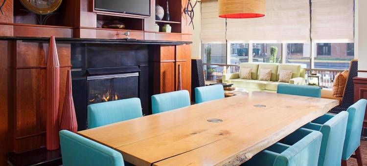 弗吉尼亚镇中心希尔顿花园海滩酒店(Hilton Garden Inn Virginia Beach Town Center)图片