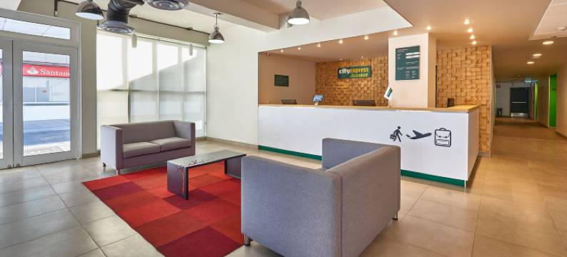 托卢卡工业区城市万豪城市快捷青年酒店(City Express Junior by Marriott Toluca Zona Industrial)图片