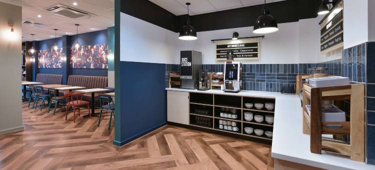 曼彻斯特上溪街旅游旅馆(Travelodge Manchester Upper Brook Street)图片