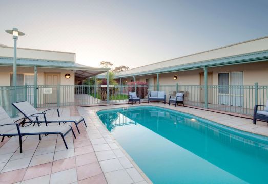 Best Western Crystal Inn Hotel Overview