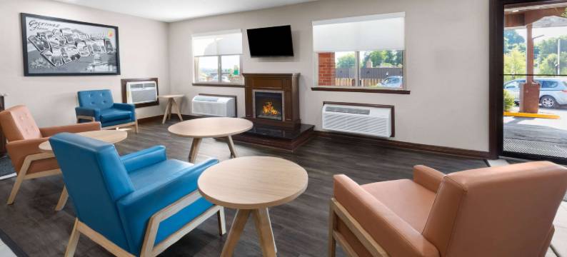 费尔蒙特速8酒店(Super 8 by Wyndham Fairmont)图片