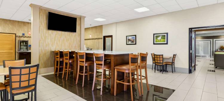 费耶特维尔贝斯特韦斯特酒店(Best Western Fayetteville Inn)图片