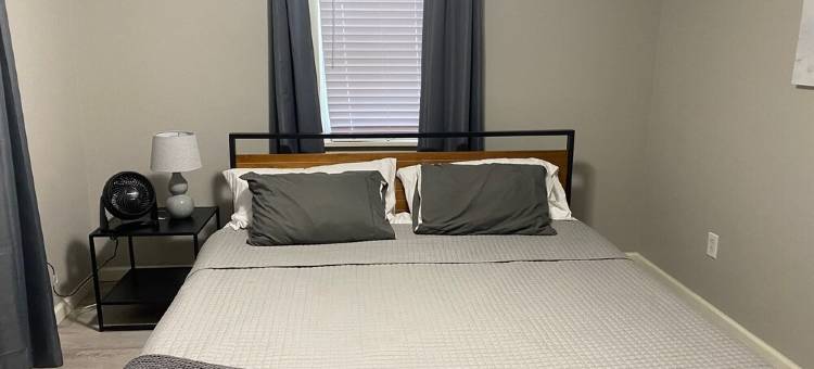 Chestnut House; Litchfield, IL;  Pets Welcome图片