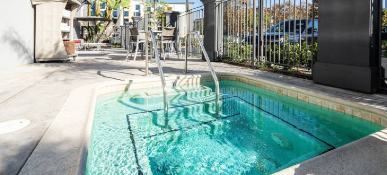 尔湾光谱湖林希尔顿花园酒店(Hilton Garden Inn Irvine Spectrum Lake Forest)图片