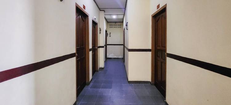 RedDoorz near Akau Potong Lembu Tanjung Pinang图片