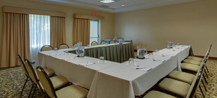 克里夫兰机场希尔顿花园旅馆(Hilton Garden Inn Cleveland Airport)图片