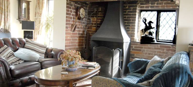 克雷福林16世纪乡村民宿(Cleavers Lyng 16th Century Country House)图片