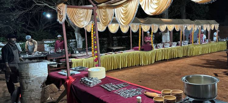 古吉拉特比哈凡酒店(Gujarat Bhavan Hotel)图片