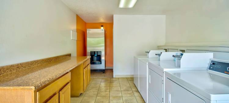 沃伦6号汽车旅馆(Motel 6 Warren, MI - Detroit East)图片