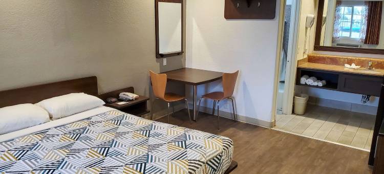 加利福尼亚国家城市开放式客房酒店 6 - 圣迭戈海军基地(Studio 6 National City, CA - Naval Base San Diego)图片