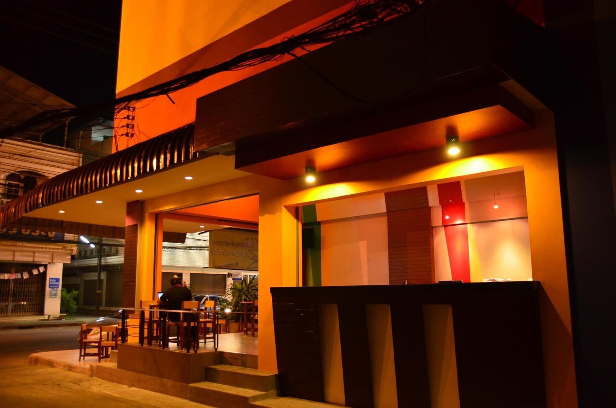 Salsa Hostel Over view