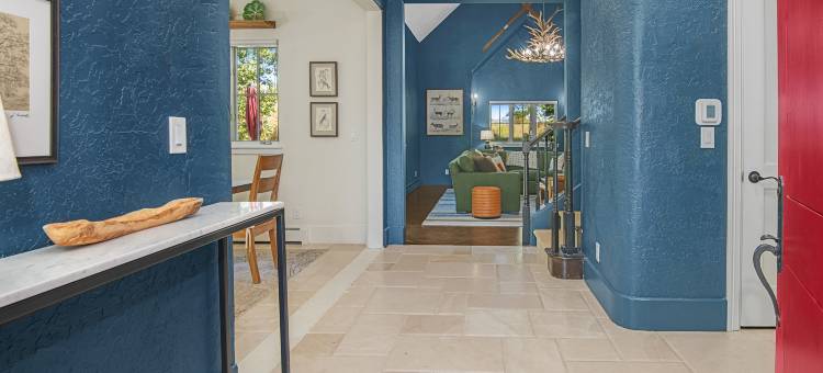 Luxurious Soaking Tubs and Gourmet Kitchen - Stunning Mountain Haven图片