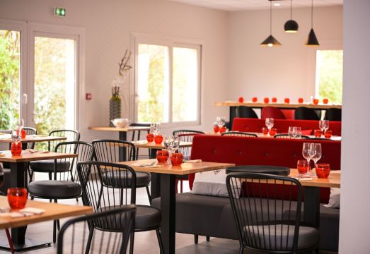 Logis Hôtel Angers Sud Hotel Overview