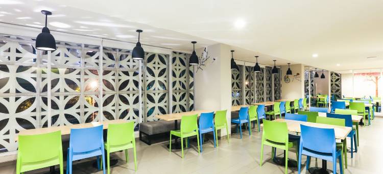 日惹奇特拉瑞姆图古酒店(Hotel Citradream Tugu Yogyakarta)图片