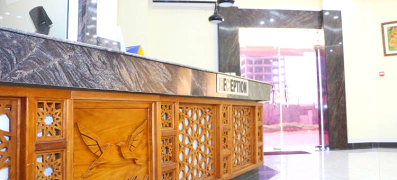 普林尼亚斯酒店(Prinias Hotel)图片