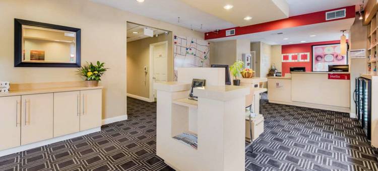 桦树山长住套房 - 布鲁艾施(Birch Hills Suites - Blue Ash)图片