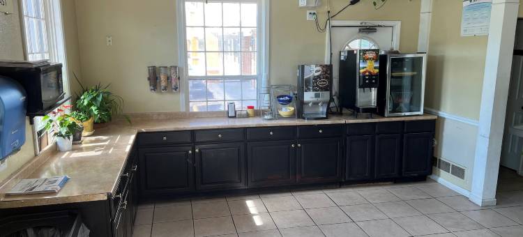 劳伦斯温德姆戴斯酒店(Days Inn by Wyndham KU Lawrence)图片