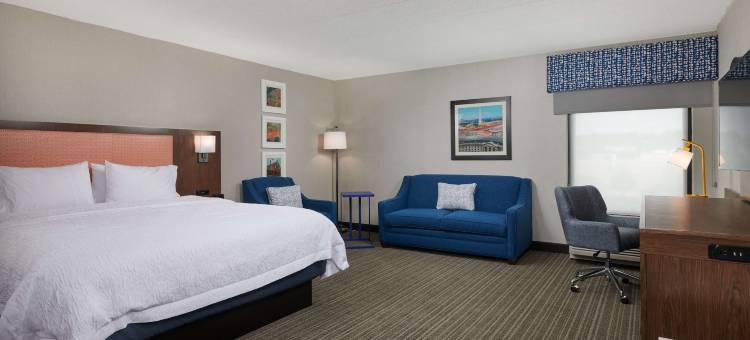 希尔顿欢朋酒店-费尔法克斯城(Hampton Inn Fairfax City)图片