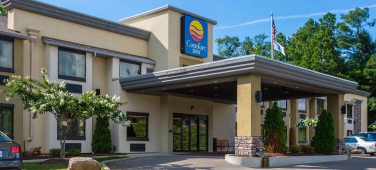 图珀洛舒适酒店(Comfort Inn)图片