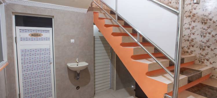 红多兹伊斯兰酒店@塞达蒂(RedDoorz Syariah at Sedati)图片