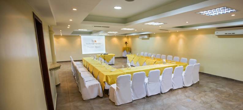 安巴托酒店(Hotel Ambato)图片