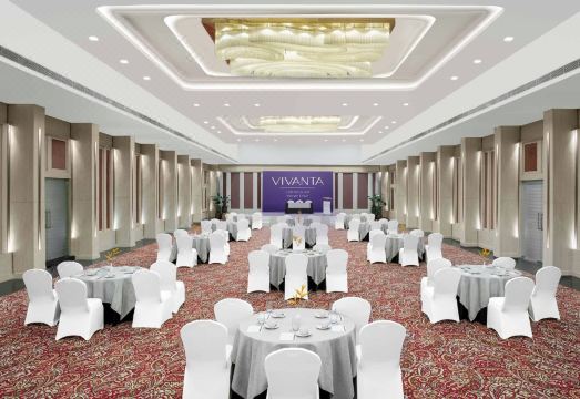 Vivanta Ernakulam, Marine DriveHotel Overview