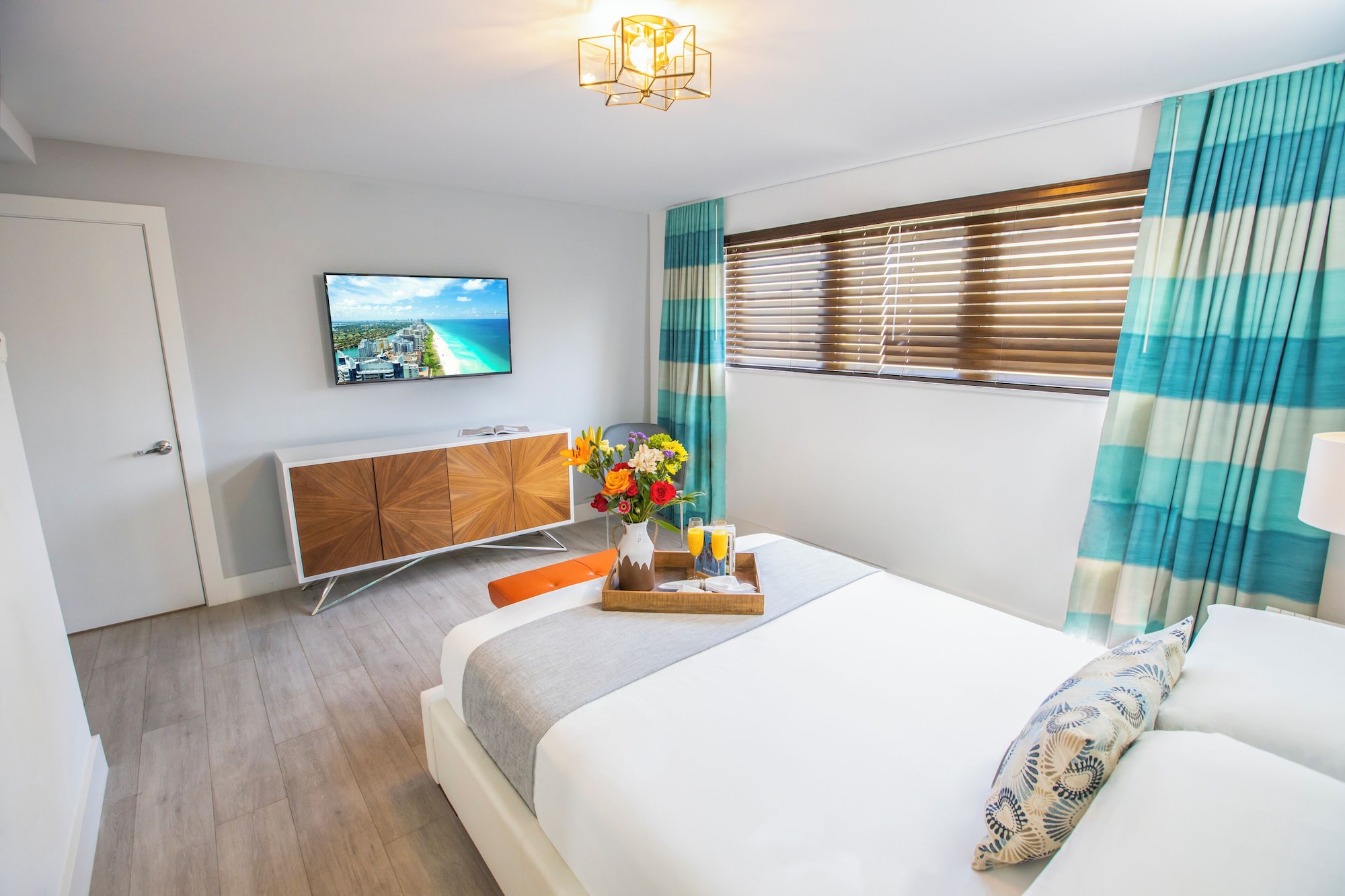 Waterside Hotel and SuitesOver view