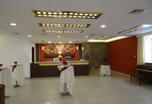 Real AudienciaHotel Overview