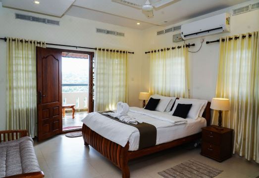 WandervilleHotel Overview