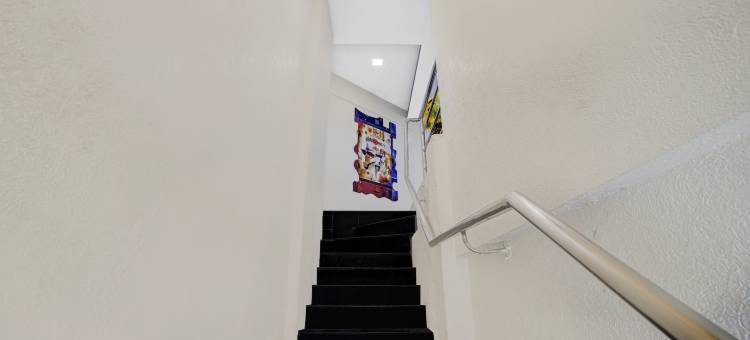 位于安泰里西的1卧室公寓-100平方米|带1个独立浴室(FabHotel Amber Corp Inn - Nr Nesco Exhibition Center)图片