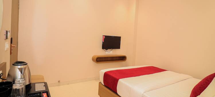 FabHotel Prime Ascent Star Inn图片