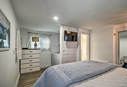 Cozy Ocean Grove Beach Retreat: Walk to the Coast! Hotel Overview