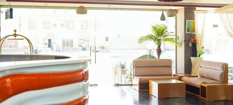 帕莱特穆斯卡特阿尔拜拉哈(Palette Muscat Al Bayrahaa)图片