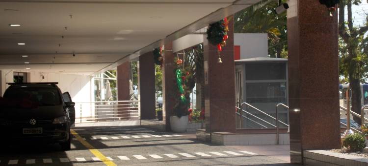 宜必思桑托斯贡扎加海滩酒店(Ibis Santos Gonzaga Praia)图片