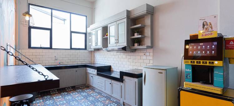 红门Plus酒店-近斯利皮贾亚购物中心(RedDoorz Plus Near Mall Slipi Jaya)图片