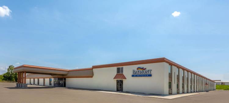 詹姆斯敦会议中心和水上公园温德姆贝蒙特酒店(Baymont by Wyndham Jamestown Conference Center & Water Park)图片