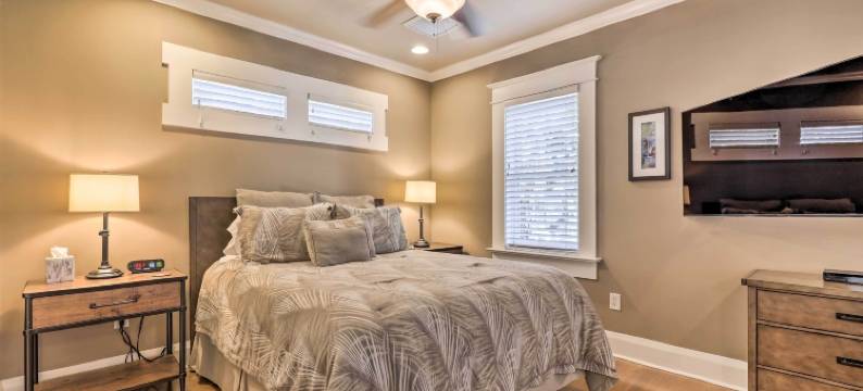 海德公园豪华工作室，地理位置优越！(Hyde Park Luxury Studio w/ Prime Location!)图片